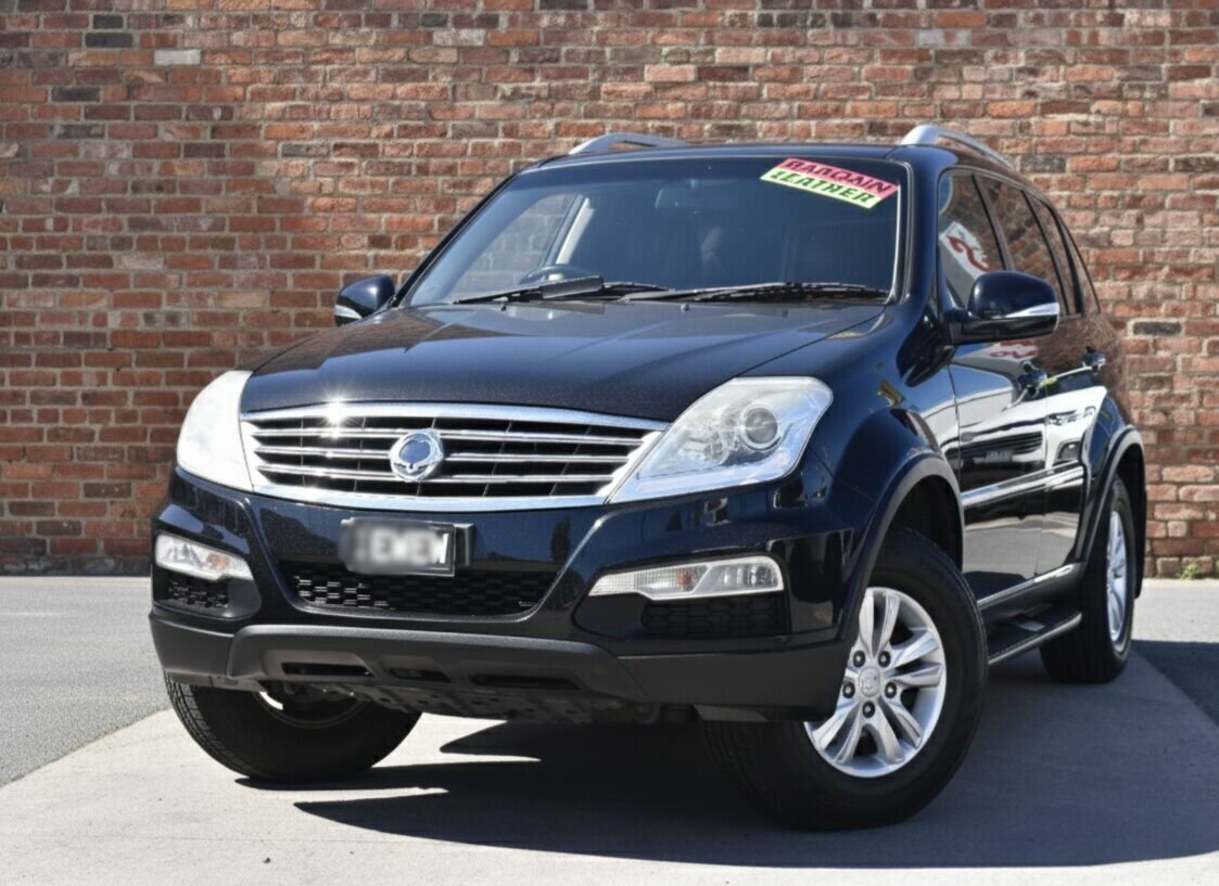 Image of a 2014 Ssangyong Rexton Y200 MY15 SX (4x4) Black 5 Speed Automatic Wagon