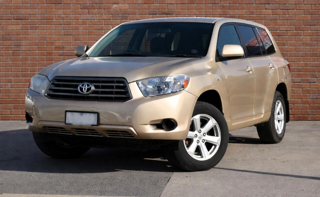 Image of a 2010 Toyota Kluger GSU40R KX-R (FWD) 5 Seat Gold 5 Speed Automatic Wagon
